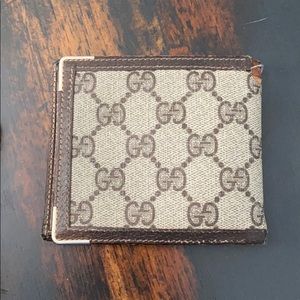 Vintage 1980’s gucci men’s wallet